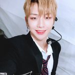 [강다니엘] 어제 올려준 프사랑 사진 <b>보정</b>짤