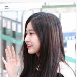 <b>쯔위</b>에 정채연을 섞은듯한 아이돌