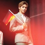 [강다니엘] <b>베를린</b> 강다니엘 포스봐 8ㅅ8