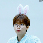 <b>안경</b>쓴 <b>남</b>돌 사진 좋지 않아?사진좀