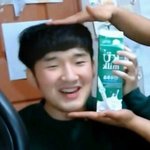 [댓글부탁해] 오늘 학교에서 뜨개질했는데