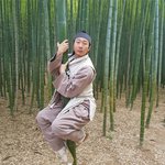 [EXO] 김종대 아니면 구돌이<b>처럼</b> 대나무에 매달린다