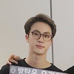 [방탄소년단] 한국에서도 깐<b>석진</b> 제발....