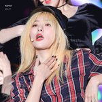 최근 탈색하고 금발여신 된 슬기