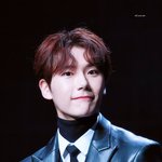 <b>이종석</b> 닮은 애 찾음