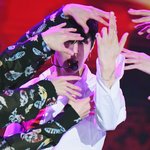 레오는 너무 완벽해 <b>빈틈</b>이 없어ㅠㅠ