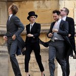 영국 왕족 결혼식 참석한 카라델<b>레바인</b>