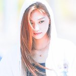 비주얼 센터 <b>차지</b>하는 女돌