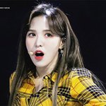 만화책을 펼쳐 놓은 듯한 <b>여</b><b>돌</b>