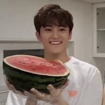 [댓글부탁해] 엔시티 마크 약간 <b>뼈대</b>? 있는 거 같음