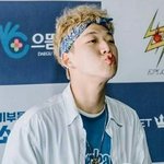 [댓글부탁해] <b>이사진</b> 뽀뽀하고싶다 추반