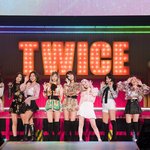 와 트와이스 이제 <b>돔투어</b>까지