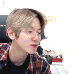 [EXO] 백현 <b>설레</b>는 짤 좀 ㅠㅠㅜㅠ