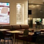 “채용은 자율 권한” VS “특정 지원자 특혜”