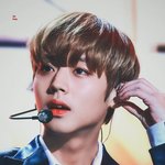 박지훈 얼굴 도저히 <b>익숙</b>해지지않는다