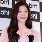 포토월에서도 미모 뽐내는 女돌