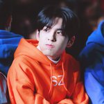 <b>vr</b> 어떻게 하는지 알려주라 ㅠㅠ