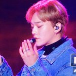 [EXO] 김종대 반지 + 귀걸이 <b>보셈</b> ㅈㄴ예뻐;