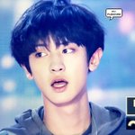 [EXO] 박찬열 이목구비만 <b>확대</b>시켜 놓은것같네