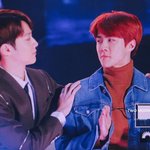 [EXO] <b>무능력</b> 두명이 만남