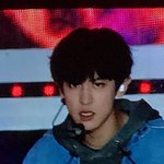 [EXO] 저<b>화질</b>을 뚫고 나오는 잘생김