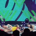 블핑 지수 원래 이렇게 무대에서 잘 웃어?