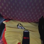 내 엉덩이에 깔린 <b>라바</b>새끼 표정봐