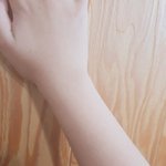 <b>손목</b> 이정도면 얇은거임??