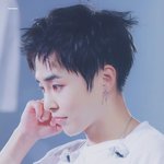 [EXO] 2달 전 사진인데 민석이 ㅈㅋ 이쁨