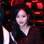 비주얼 센터 <b>차지</b>하는 女돌