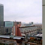 나 아까 한참 전에 지구 <b>종말</b>이냐고 글 올렸던 앤데