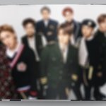 [EXO] 백현이만 초록제복이였냐