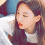 걸어 다니는 <b>복숭아</b> 같은 女돌