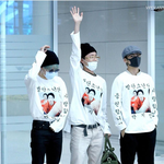 [방탄소년단] 입국때 입은 티셔츠 <b>제작자</b> 박지민ㅋㅋㅋㅋㅋㅋ