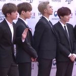 [방탄소년단] +기사사진) 레드카펫 등장!!