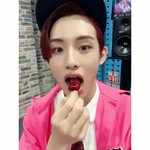 [NCT] 윈윈이랑 마크는 <b>운적</b> 없지?