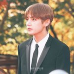 뷔 살쪘다고 몰던 어그<b>로들</b> 손톱 뜯고 있을듯