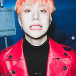 <b>머리색</b> 바꾸니깐 존잘러 ㅠㅠ