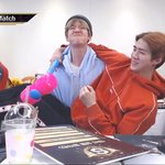 [EXO] 변백현 <b>벌칙</b> 조카 힘겨워 보임 오세훈 맨발ㅋㅋ