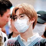 [EXO] 나 이제 집와서 출국 <b>플뷰</b> 보는데 준면이 왤케 이쁘냐
