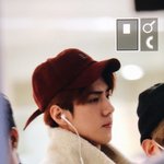 [EXO] 이어폰 낀 세훈이 왜이리 <b>센치</b>하고 좋지