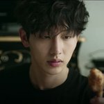 요즘 <b>병맛</b>이 대세라지만 이건 혹함