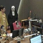 라디오에 감성 발라드 신곡 홍보하러 나온 아이돌의 상태