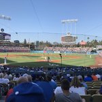 [모두드루와] <b>월드시리즈</b> 다저스 구장에서 아이돌 나옴ㅋㅋ