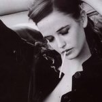 퇴폐<b>미라</b>는 단어가 인간이 된 듯한 여배우