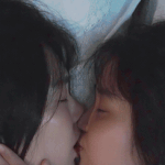 여자끼리 키스하는거 왜케 좋지