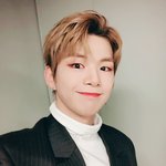 [강다니엘] todays-강다니엘 브이앱 썸넬원본 셀카ㅠㅠ