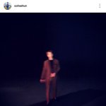 [EXO] 이거 버건디 <b>수트</b>가 아니었나봄,,,?
