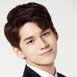 스물두살의 옹성우 <b>판타</b> 프로필 사진봐