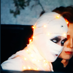 <b>미라</b> 눈 마주치면 지리겠네